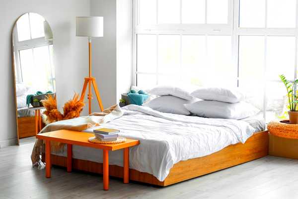 Small master bedroom ideas with king size bed